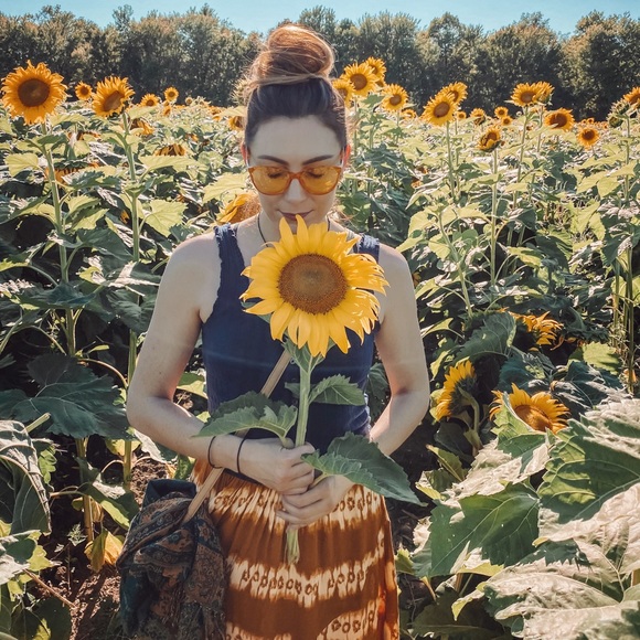 Meet your Posher, Kristin! - Picture 1 of 1